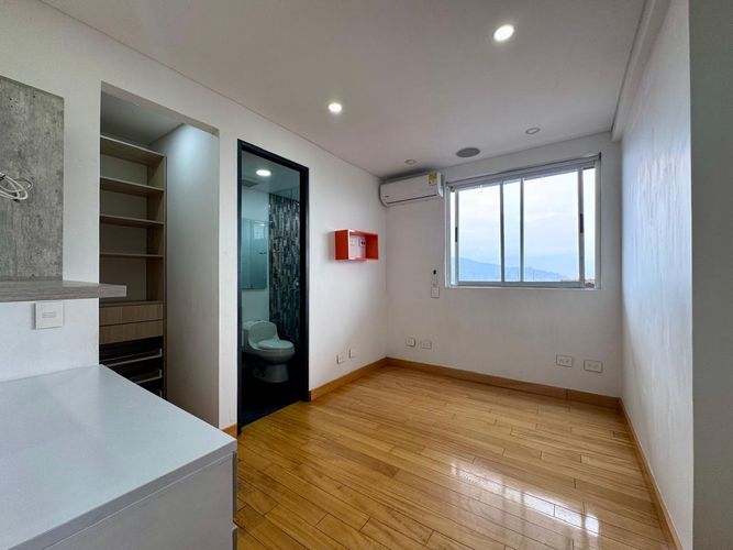 Apartamento de 3 alcobas en arriendo en Señorial, Envigado, 306 m² · foto 10 de 20
