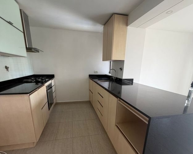 Apartamento de 3 alcobas en venta en Belén, Medellín, 96 m² · foto 8 de 17