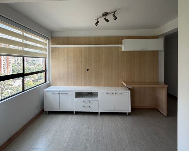 Apartamento de 3 alcobas en venta en Belén, Medellín, 96 m² · foto 4 de 17