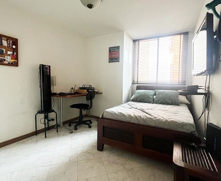 Apartamento en venta en El Poblado, Medellín · foto 8 de 12