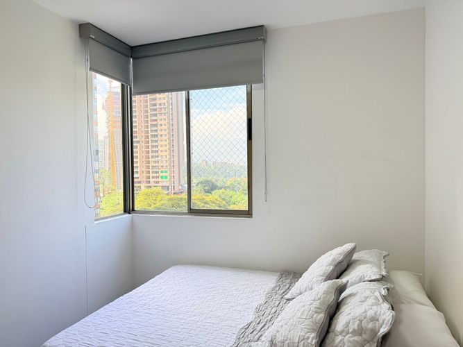 Apartamento de 3 alcobas en arriendo en El Poblado, Medellín, 84 m² · foto 12 de 17