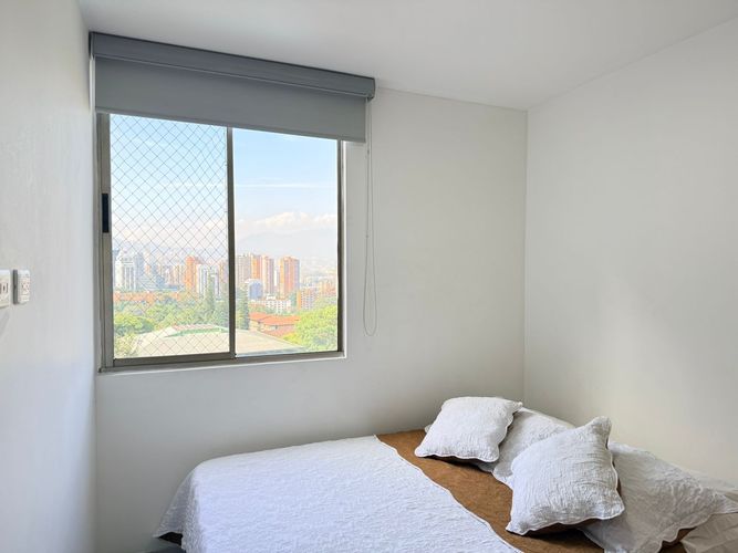 Apartamento de 3 alcobas en arriendo en El Poblado, Medellín, 84 m² · foto 13 de 17