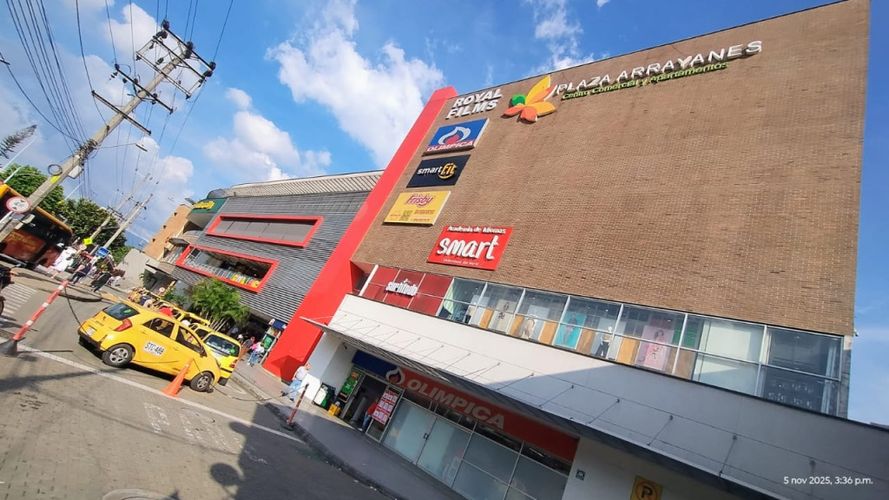 Local en venta en La Independencia, Itagüí, 41 m² · foto 2 de 12