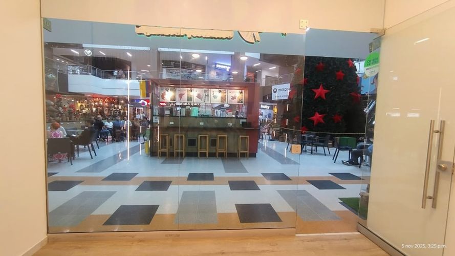 Local en venta en La Independencia, Itagüí, 41 m² · foto 6 de 12