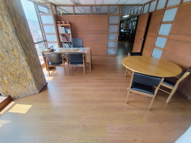 Oficina en venta en La Candelaria, Medellín, 244 m² · foto 12 de 20