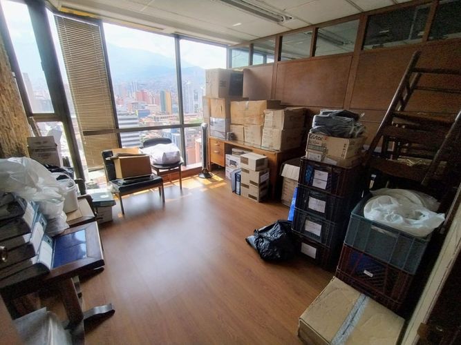 Oficina en venta en La Candelaria, Medellín, 244 m² · foto 16 de 20