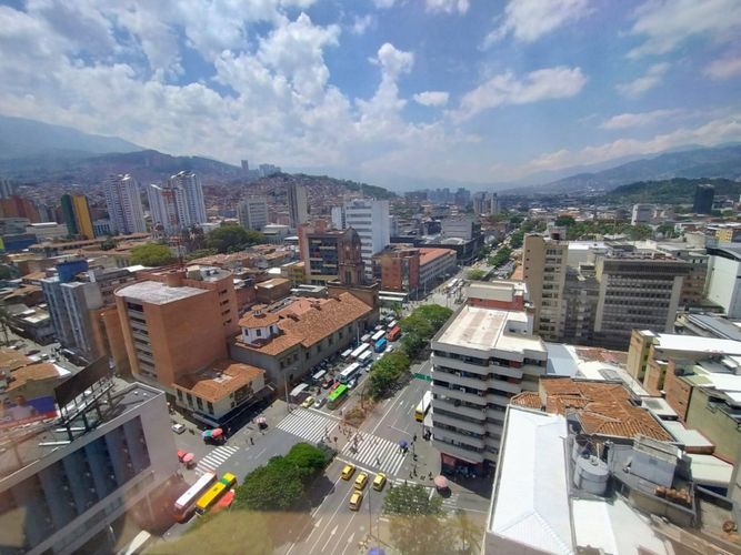 Oficina en venta en La Candelaria, Medellín, 244 m² · foto 20 de 20
