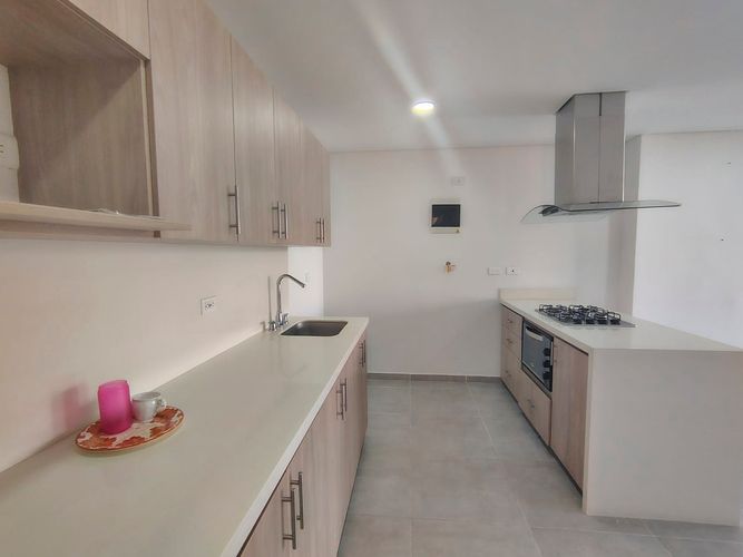 Apartamento de 2 alcobas en arriendo en Pantanillo, Envigado, 86 m² · foto 5 de 16