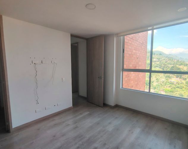Apartamento de 2 alcobas en arriendo en Pantanillo, Envigado, 86 m² · foto 8 de 16