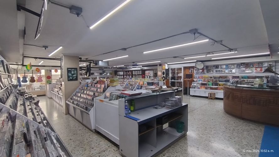 Local en venta en Villa Nueva, Medellín, 211 m² · foto 5 de 15