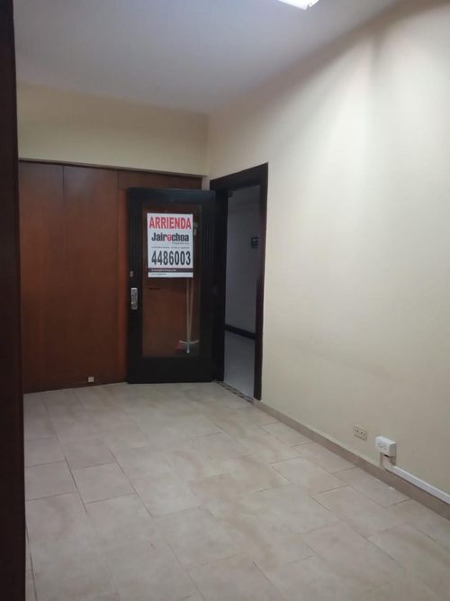 Oficina en arriendo en La Candelaria, Medellín, 35 m² · foto 9 de 15