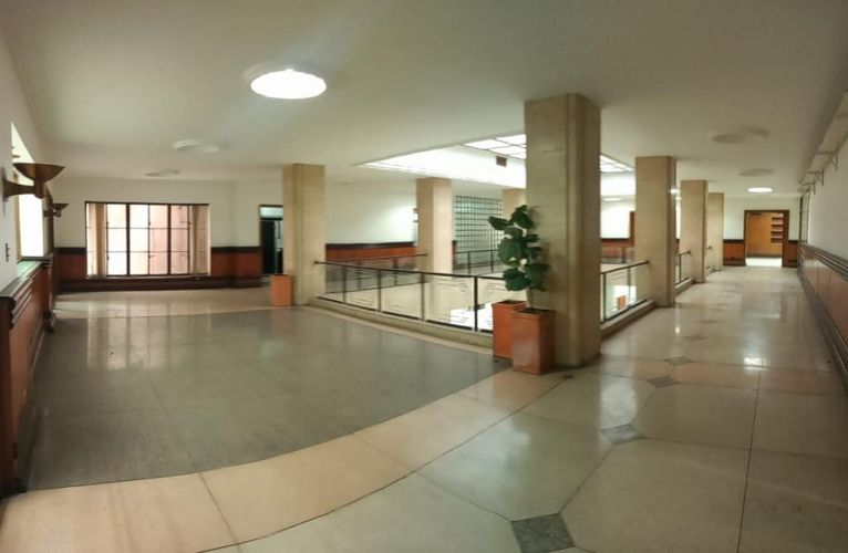 Oficina en arriendo en La Candelaria, Medellín, 674 m² · foto 5 de 24