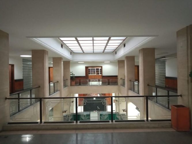 Oficina en arriendo en La Candelaria, Medellín, 674 m² · foto 6 de 24