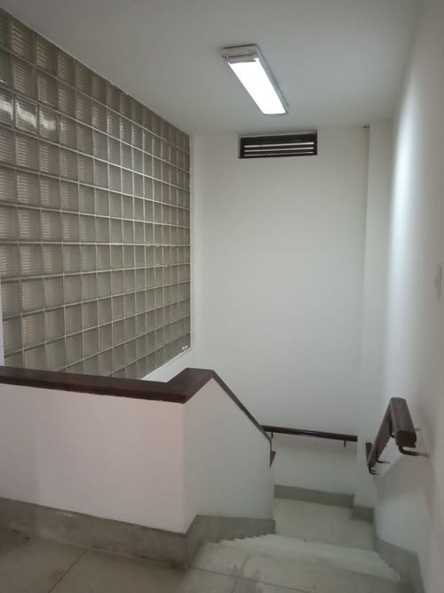 Oficina en arriendo en La Candelaria, Medellín, 674 m² · foto 20 de 24