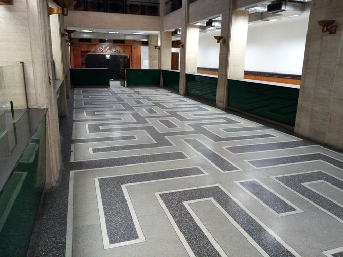 Local en arriendo en La Candelaria, Medellín, 455 m² · foto 5 de 16