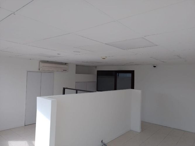 Oficina en arriendo en Las Vegas, Envigado, 241 m² · foto 4 de 24