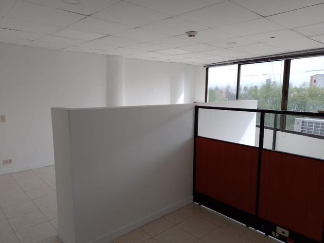 Oficina en arriendo en Las Vegas, Envigado, 241 m² · foto 13 de 24
