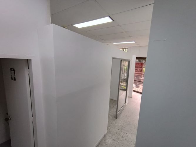 Oficina en arriendo en Las Vegas, Envigado, 241 m² · foto 19 de 24