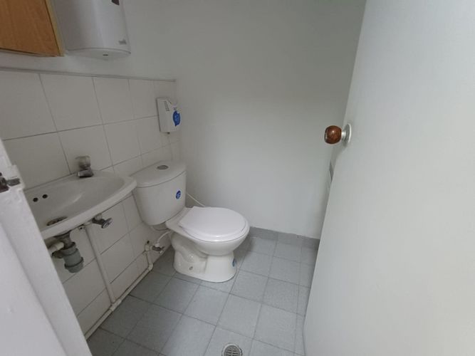 Oficina en arriendo en Las Vegas, Envigado, 241 m² · foto 20 de 24
