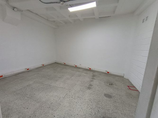 Oficina en arriendo en Las Vegas, Envigado, 241 m² · foto 22 de 24