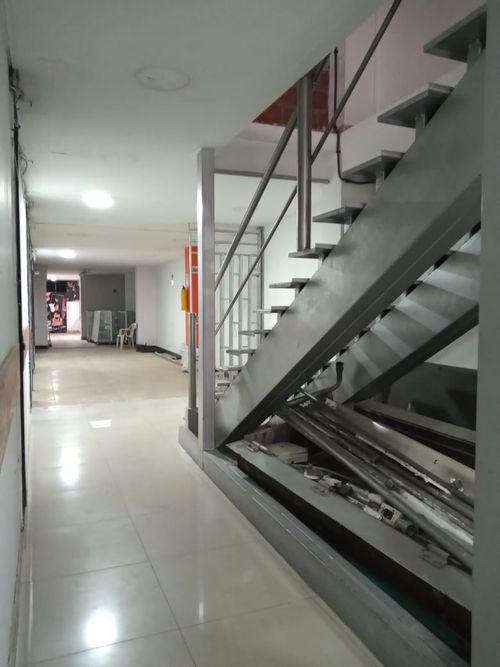Local en arriendo en La Candelaria, Medellín, 475 m² · foto 4 de 14