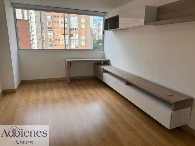 Apartamento de 3 alcobas en venta en El Poblado, Medellín, 135 m² · foto 21 de 24