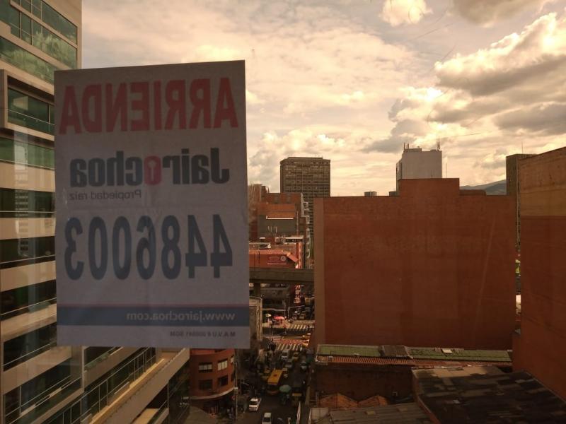 Warehouse for sale in Centro, Medellín 4