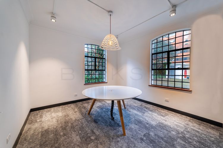 Casa de 6 alcobas en venta en Los Rosales, Bogotá, 600 m² · foto 8 de 13