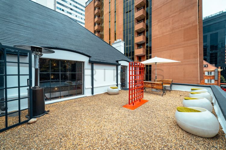 Casa de 6 alcobas en venta en Los Rosales, Bogotá, 600 m² · foto 11 de 13