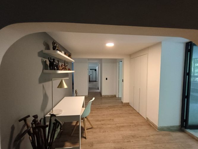 Apartamento de 4 alcobas en venta en Las Lomas, Medellín, 154 m² · foto 4 de 23