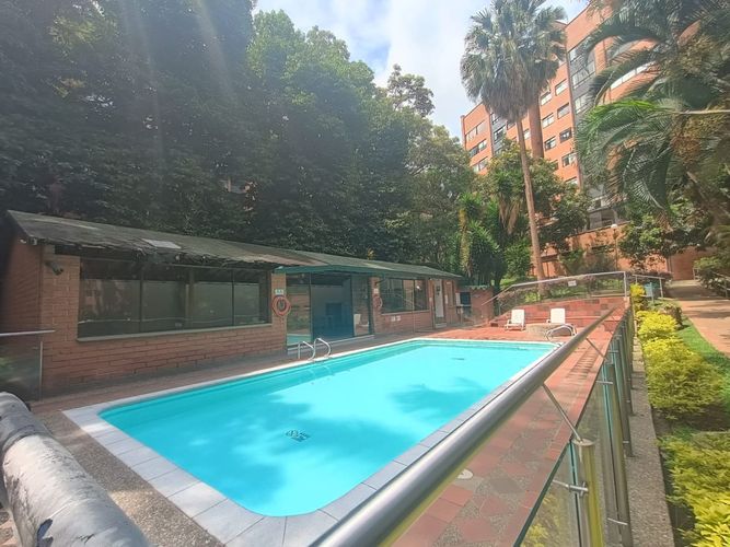 Apartamento de 4 alcobas en venta en Las Lomas, Medellín, 154 m² · foto 22 de 23
