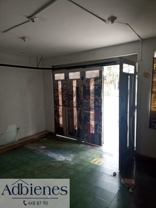 Casa de 11 alcobas en venta en Laureles, Medellín, 322 m² · foto 7 de 11