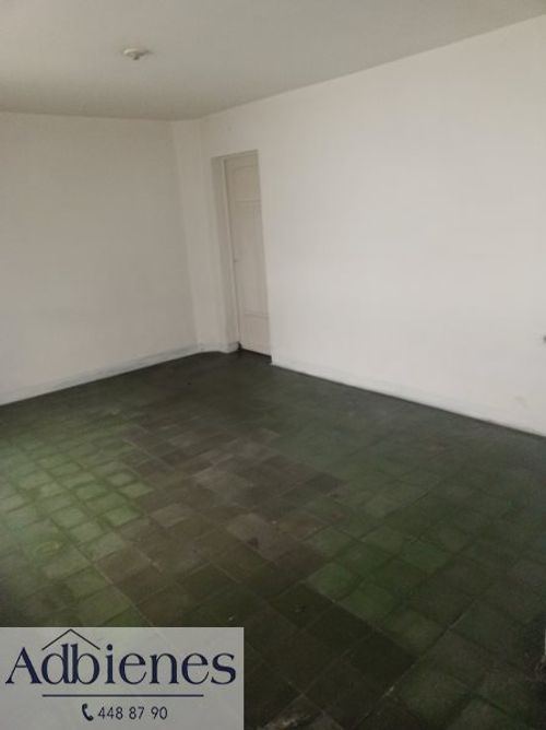 Casa de 11 alcobas en venta en Laureles, Medellín, 322 m² · foto 10 de 11
