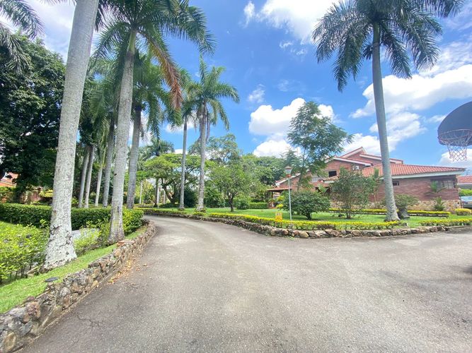 Casa de 5 alcobas en venta en Pance, Cali, 530 m² · foto 3 de 18