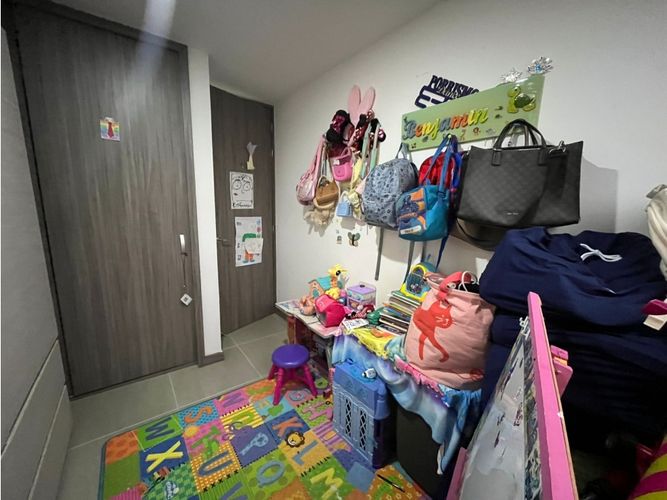 Apartamento en venta en Villa Del Parque, Medellín · foto 13 de 19