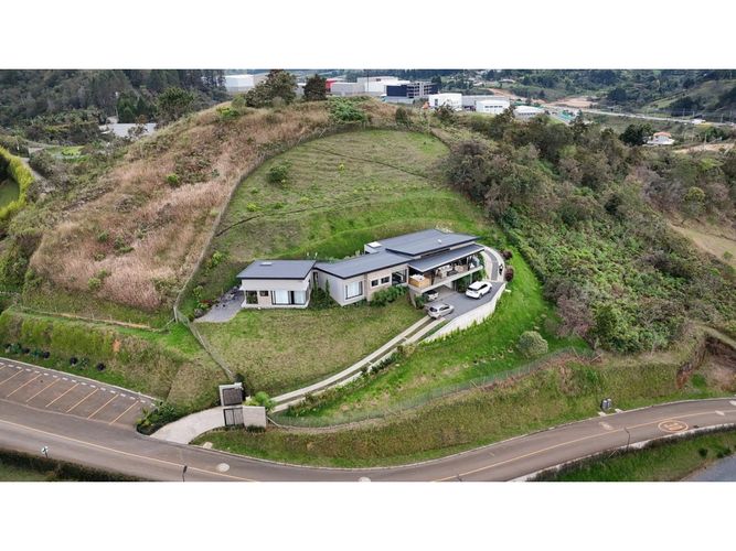 Finca en venta en La Mosquita, Guarne, 330 m² · foto 3 de 24