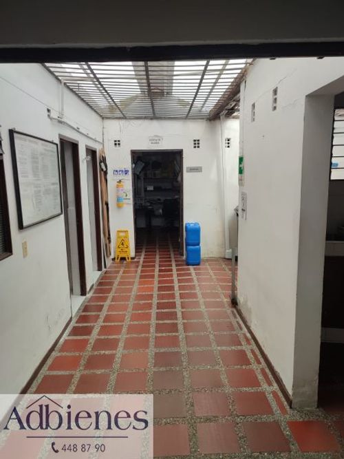Casa de 3 alcobas en venta en Laureles, Medellín · foto 3 de 9