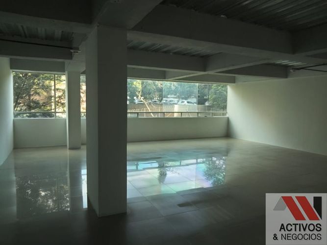 Oficina en arriendo en El Castillo, Medellín, 420 m² · foto 6 de 24