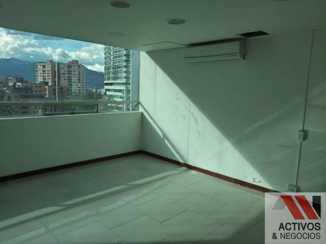 Oficina en arriendo en El Castillo, Medellín, 420 m² · foto 14 de 24