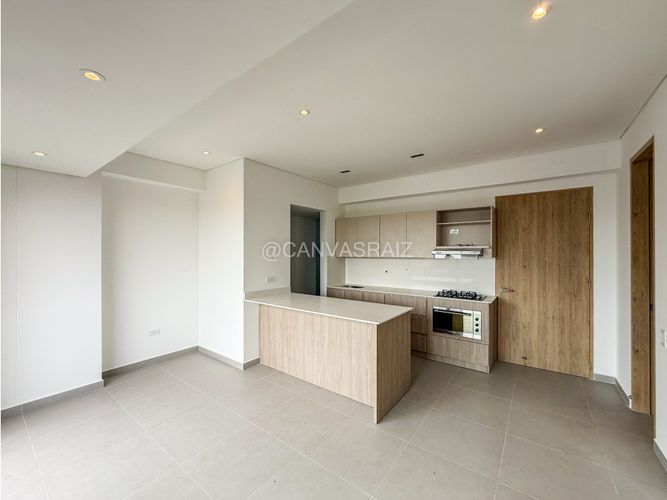 Edificio en venta en La Ceja, 1200 m² · foto 3 de 17