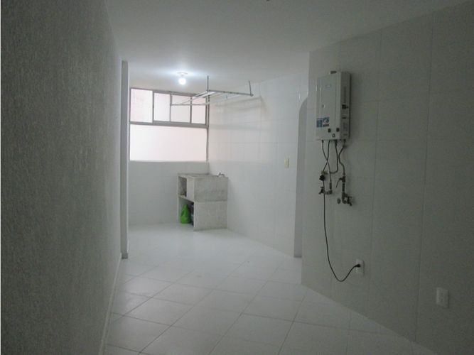 Apartamento de 4 alcobas en venta en Conjunto Residencial La Hacienda, Bucaramanga, 165 m² · foto 13 de 24