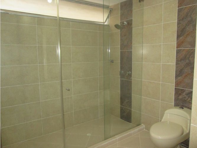 Apartamento de 4 alcobas en venta en Conjunto Residencial La Hacienda, Bucaramanga, 165 m² · foto 16 de 24