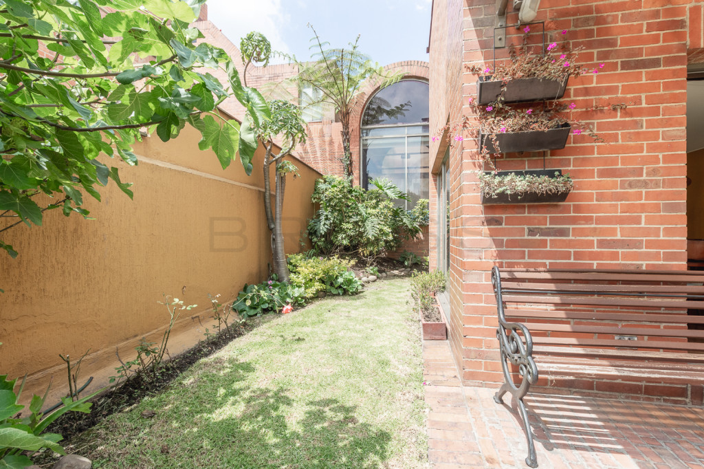 Apartamento en venta en Cerros De Niza, Bogotá · foto 9 de 24