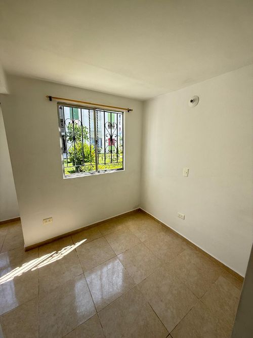 Apartamento de 2 alcobas en venta en Cd. Terranova, Jamundí, 50 m² · foto 6 de 13
