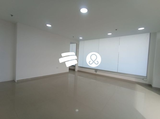 Local en venta en El Porvenir, Rionegro, 45 m² · foto 2 de 8