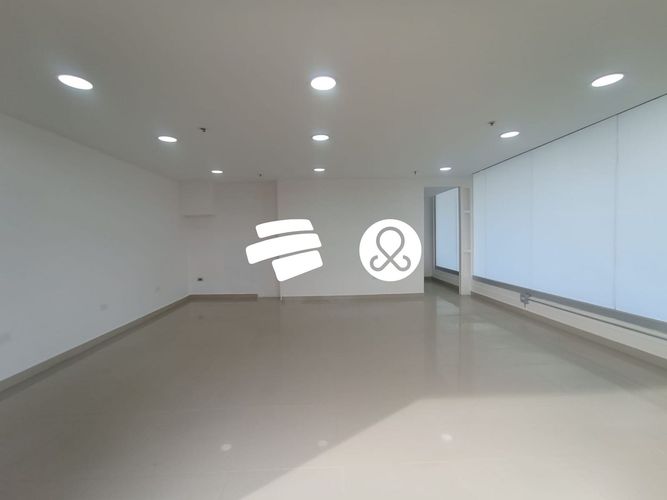 Local en venta en El Porvenir, Rionegro, 45 m² · foto 3 de 8