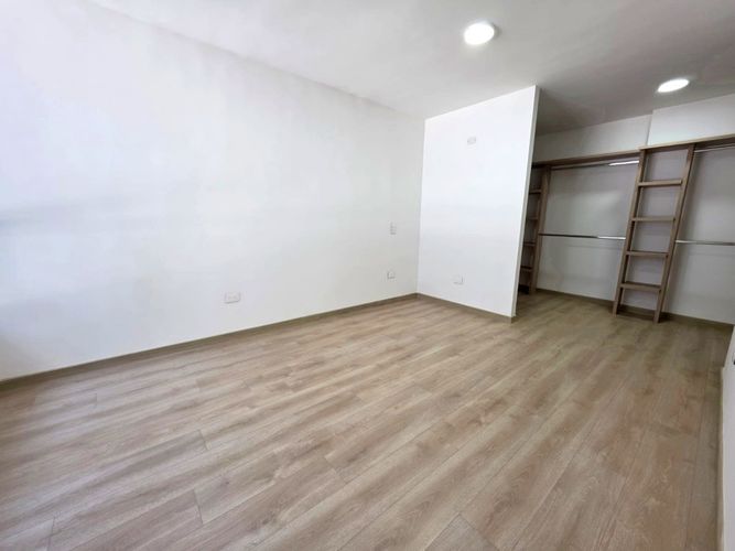 Apartamento de 3 alcobas en venta en Cañaveral, Floridablanca, 120 m² · foto 9 de 12