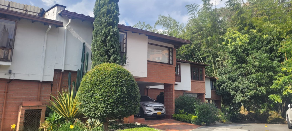 Casa en Venta en Gascuña, Envigado