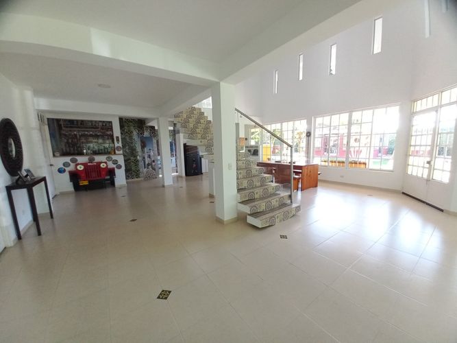 Casa de 6 alcobas en venta en Aparco, Ibagué, 307 m² · foto 15 de 24