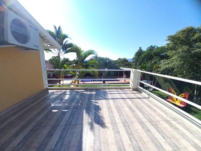 Casa de 6 alcobas en venta en Aparco, Ibagué, 307 m² · foto 23 de 24
